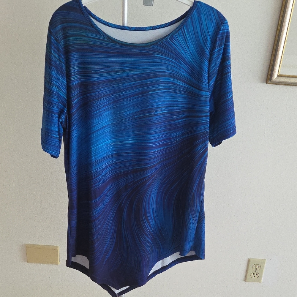 Asymetrical Blue Swerve Design Short Sleeve Women's Top